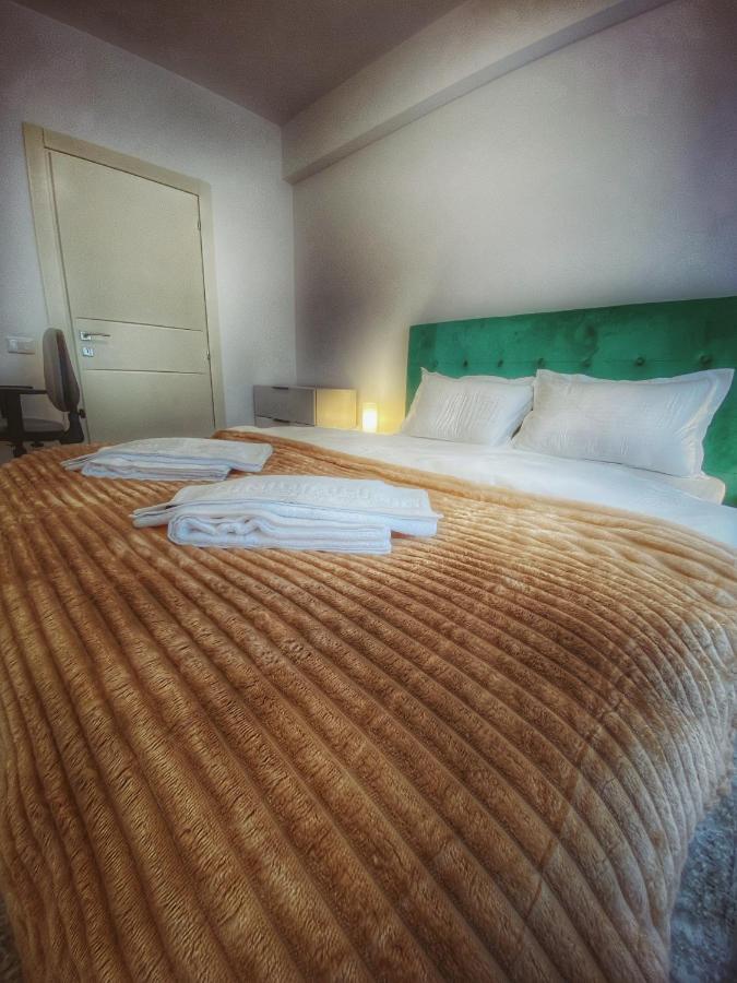 Homey Apartament 2 Rooms Palas Mall ياش المظهر الخارجي الصورة